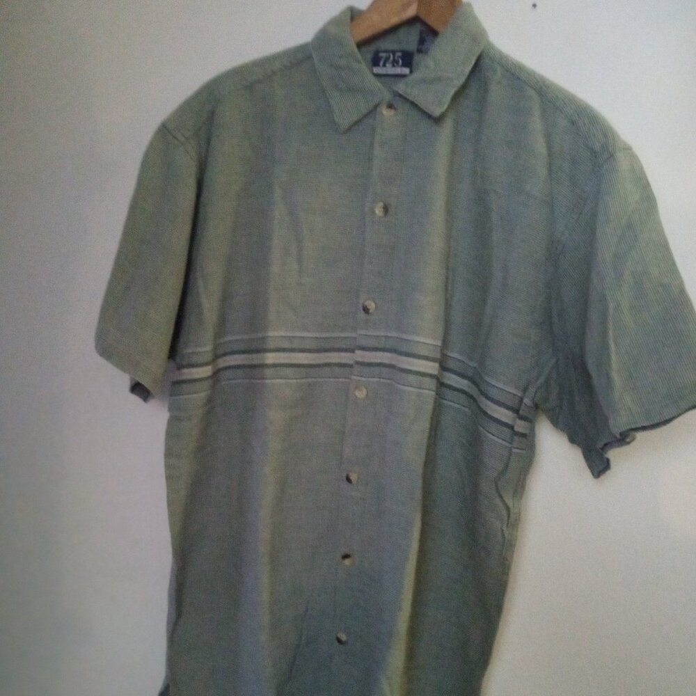 725 Original Men Short Sleeve Shirt New Without tags